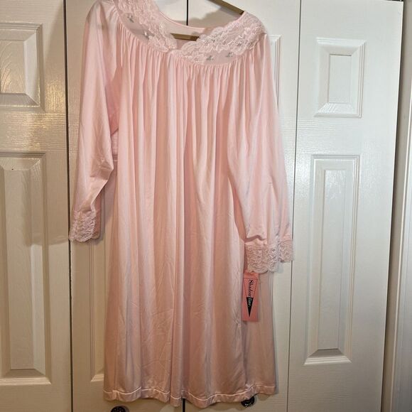 Other - Shadowline Cuddlemere Nylon Fabric Lingerie‎ Nightgown Medium Pink NWT